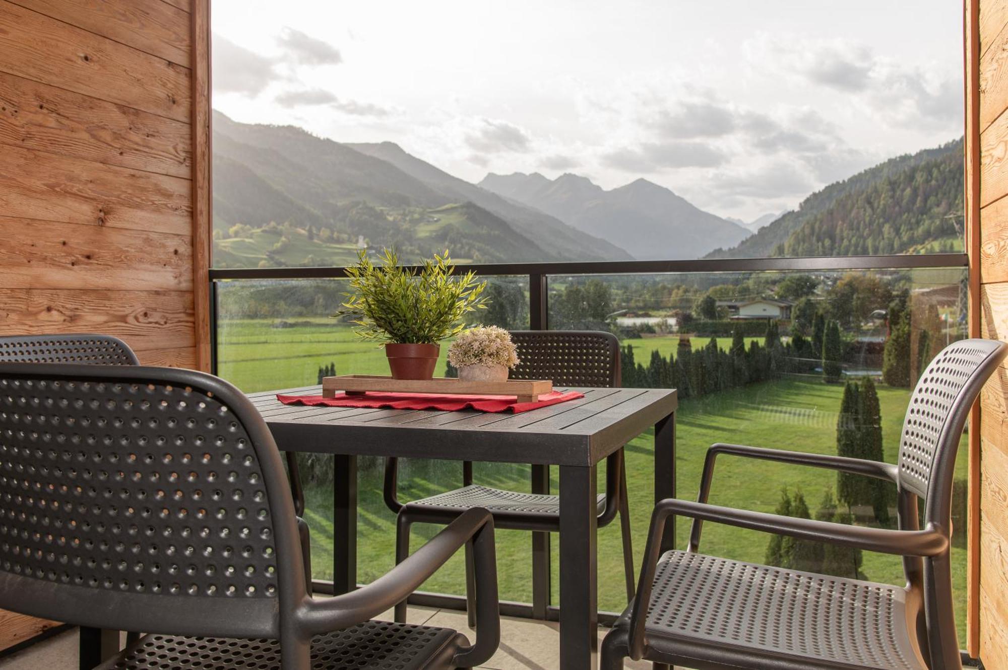 Alpenparks Montana Apartments Matrei in Osttirol Extérieur photo