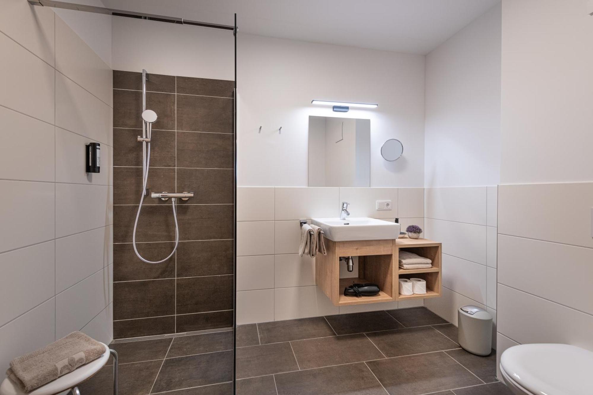 Alpenparks Montana Apartments Matrei in Osttirol Chambre photo