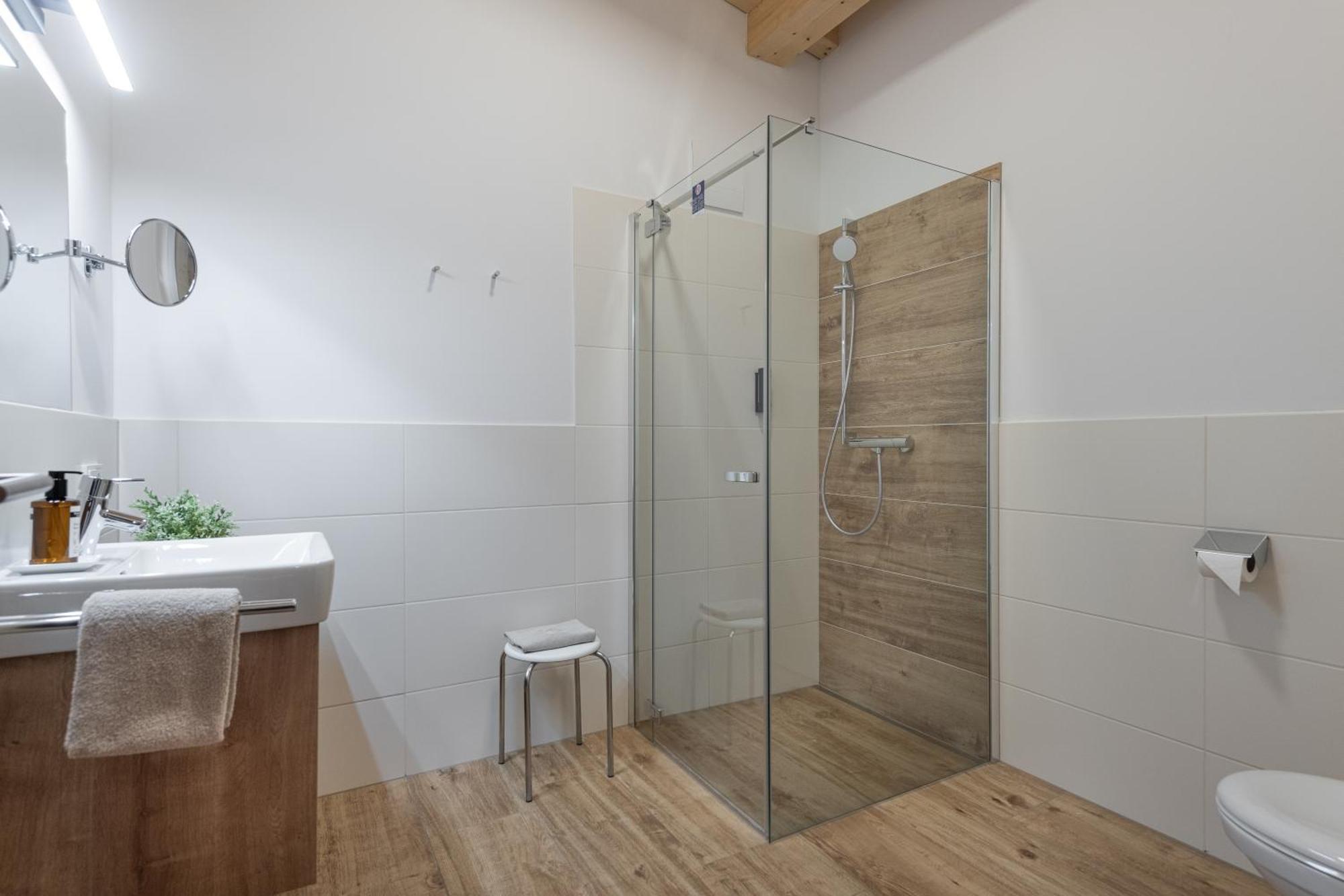 Alpenparks Montana Apartments Matrei in Osttirol Chambre photo